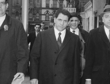 Ελεύθερος μετά από 50 χρόνια φυλάκισης η γηραιότερος μαφιόζος των ΗΠΑ (φωτό,βίντεο)